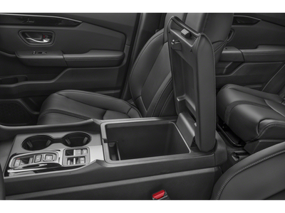 2023 Honda Pilot EX-L w/Rear Captain's Chairs