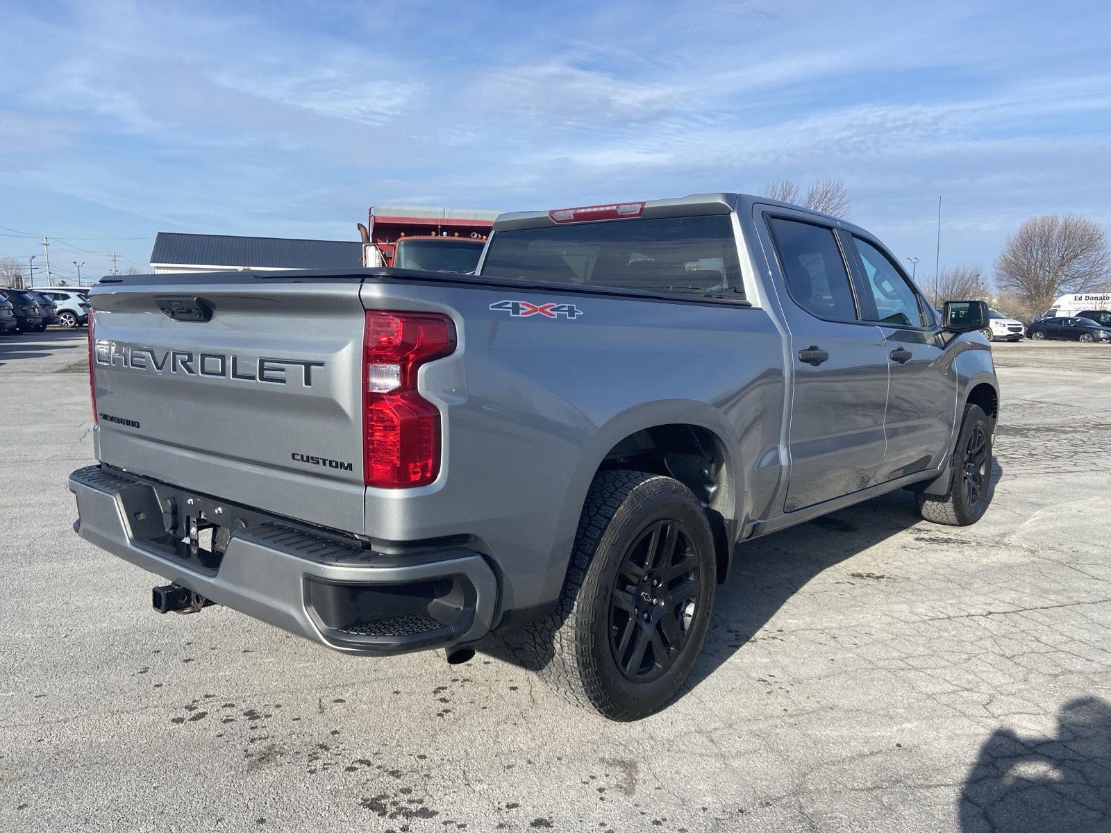 2023 Chevrolet Silverado 1500 Custom