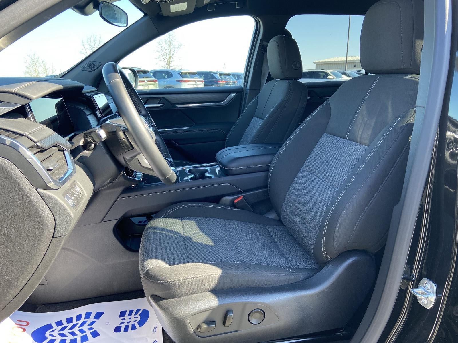 2025 GMC Acadia AWD Elevation