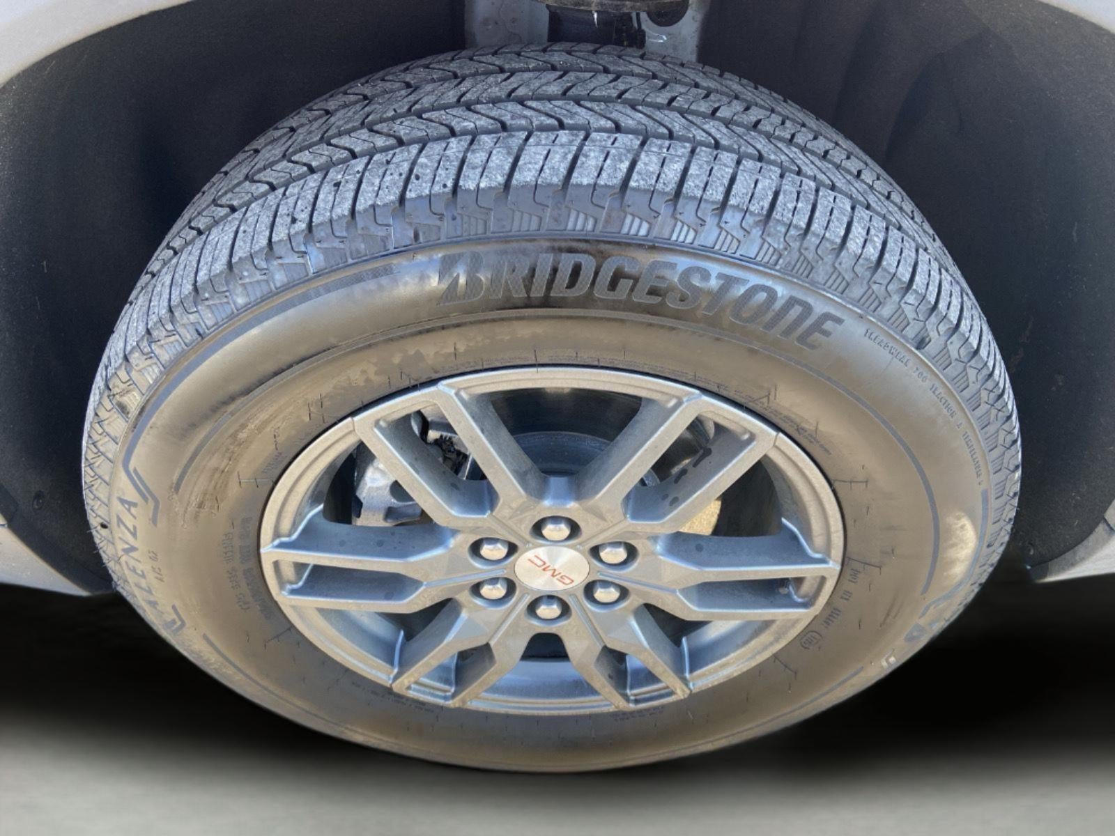 2025 GMC Acadia AWD Elevation