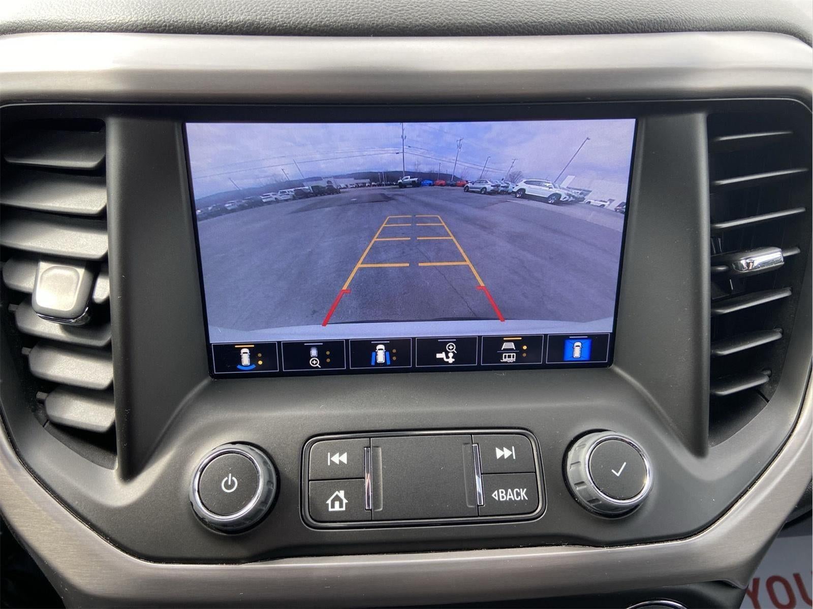 2023 GMC Acadia AT4