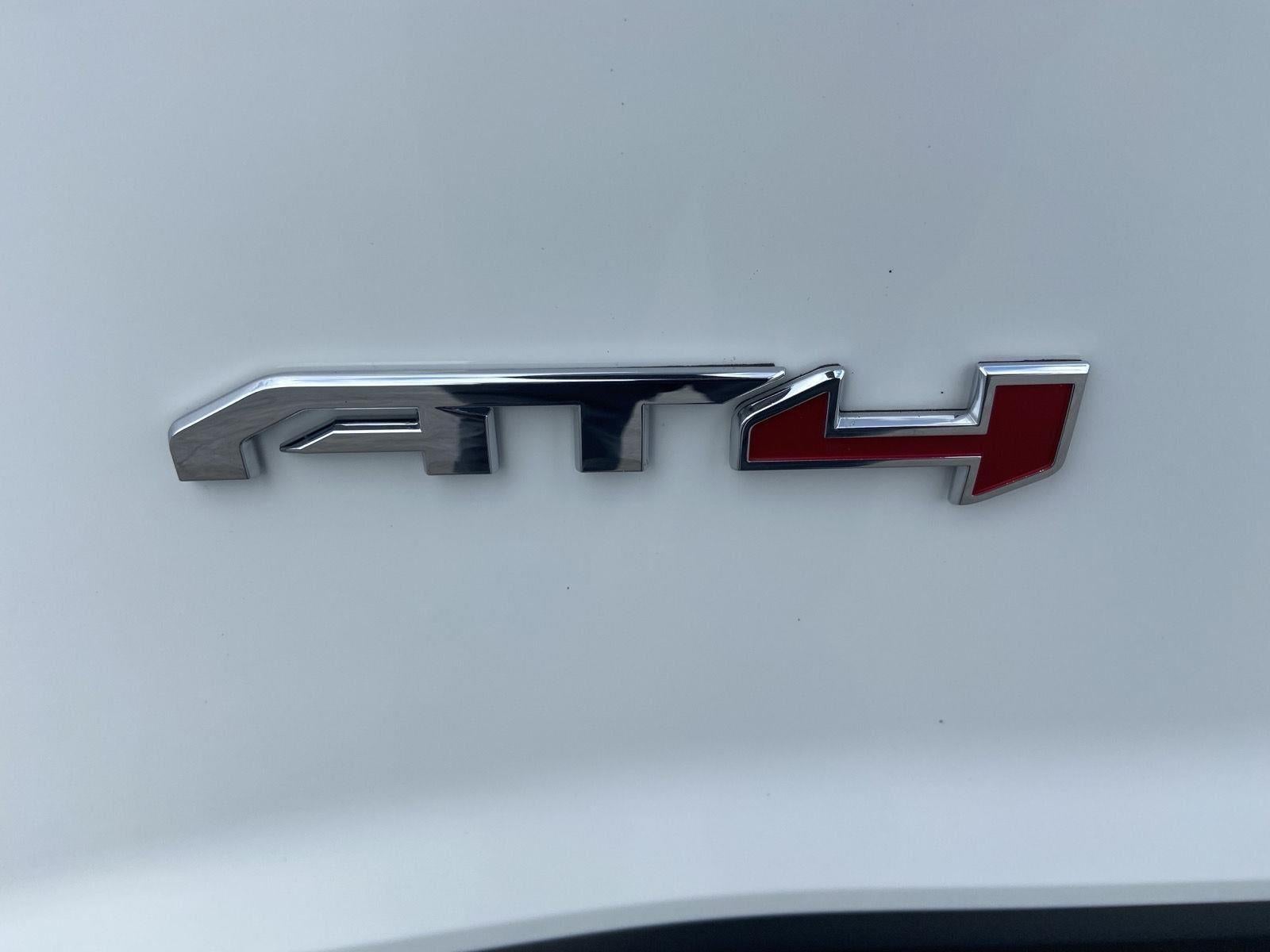 2023 GMC Acadia AT4