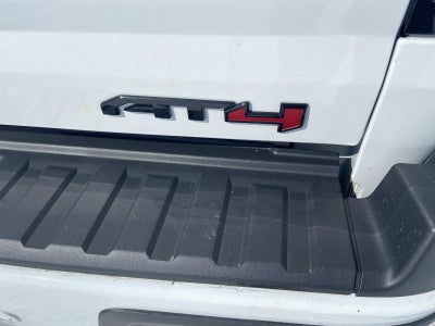 2022 GMC Canyon 4WD AT4 w/Leather