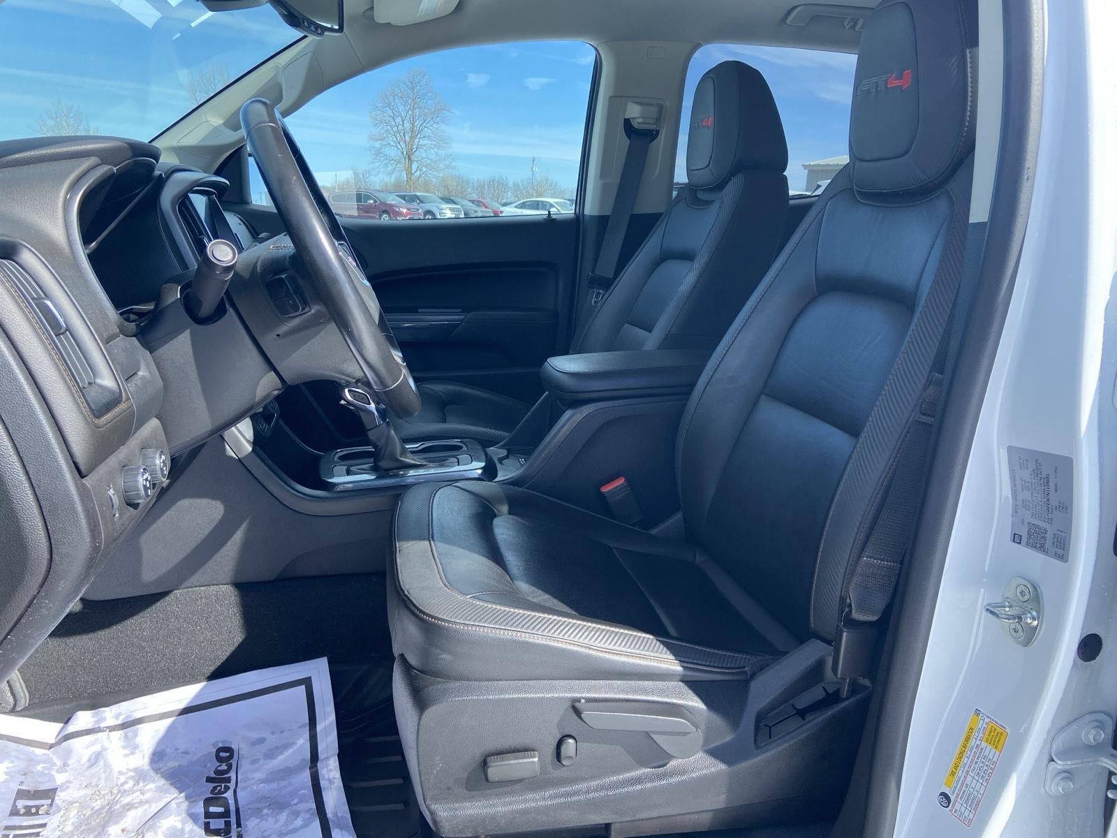 2022 GMC Canyon 4WD AT4 w/Leather