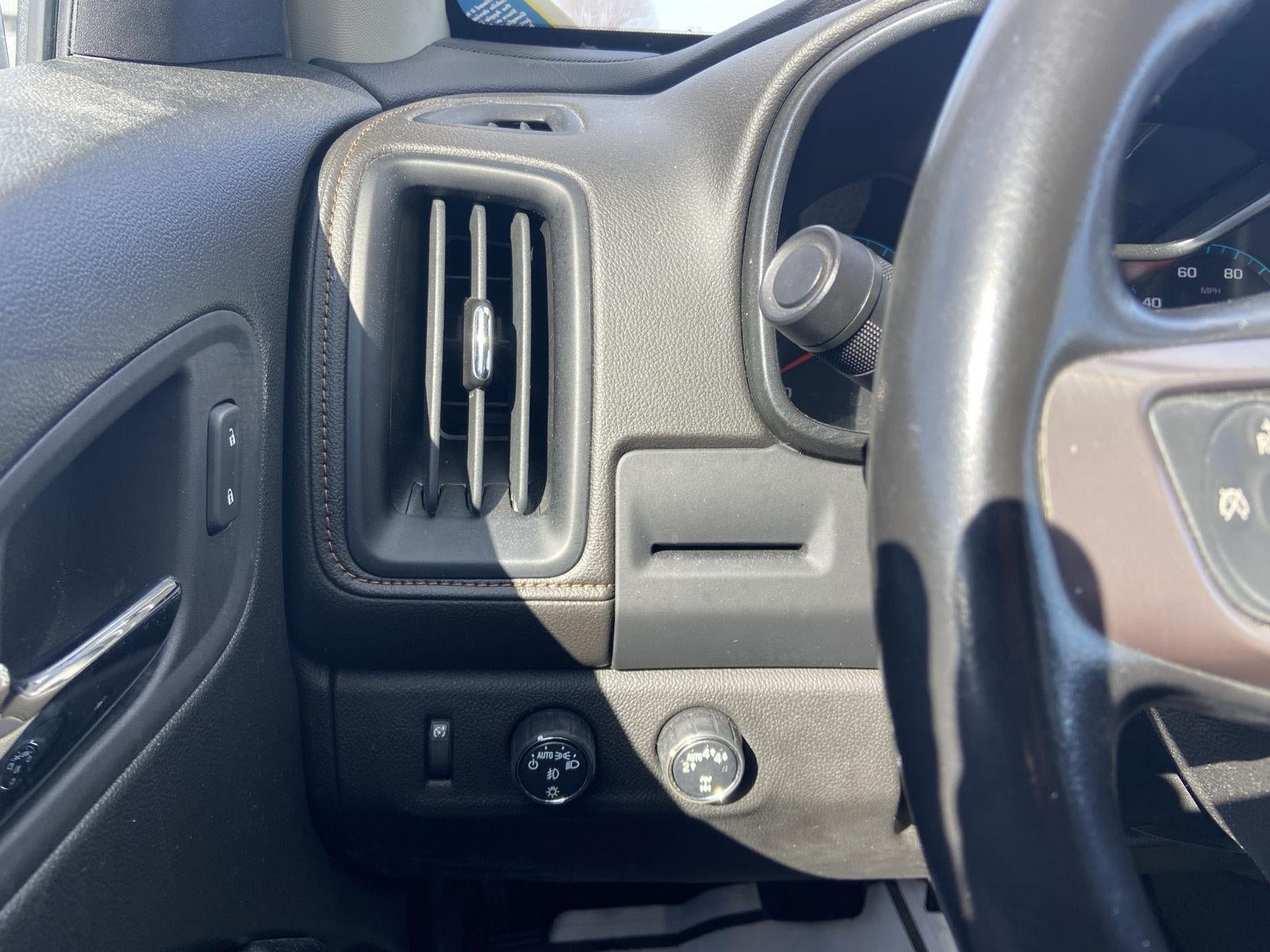 2022 GMC Canyon 4WD AT4 w/Leather