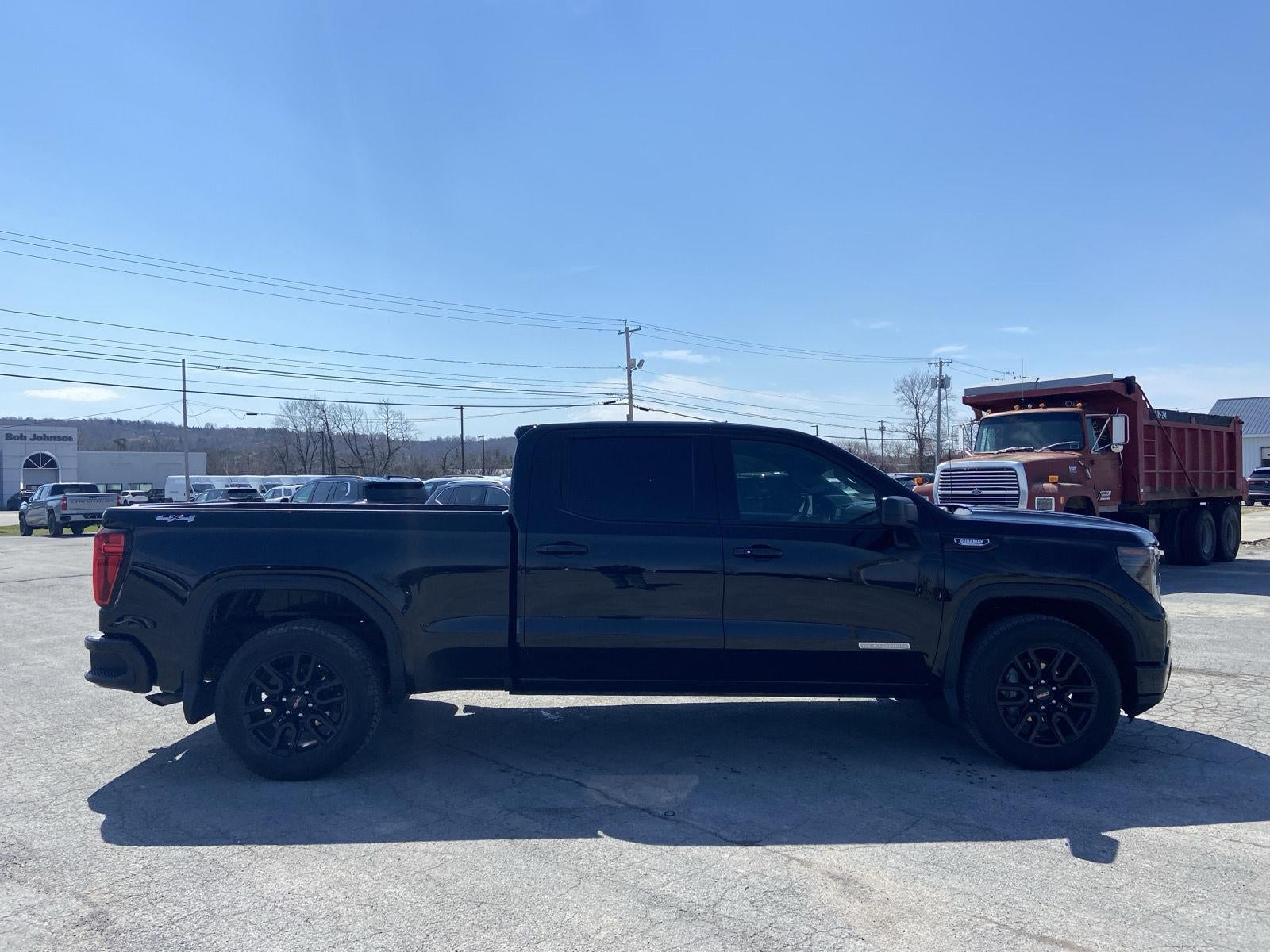 2024 GMC Sierra 1500 Elevation