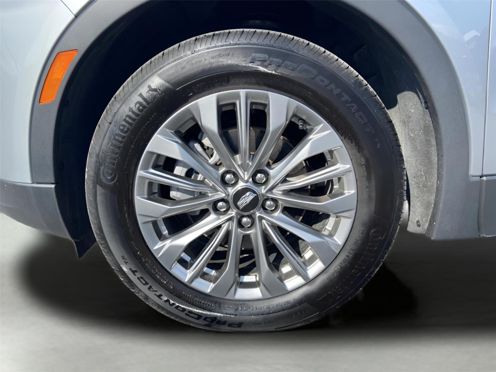 2025 Cadillac XT4 AWD Premium Luxury