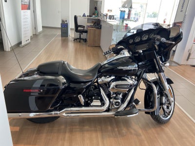 2017 Harley Davidson Street Glide HD