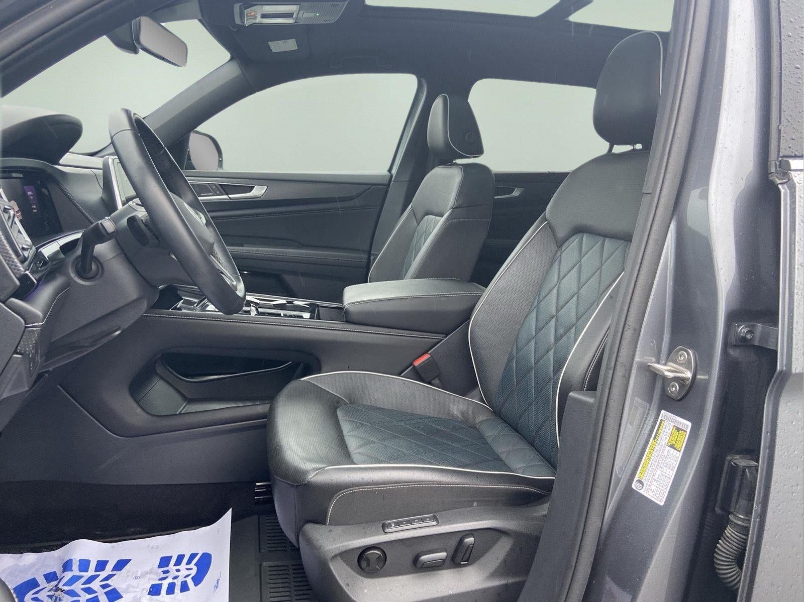 2024 Volkswagen Atlas Cross Sport 2.0T SEL Premium R-Line