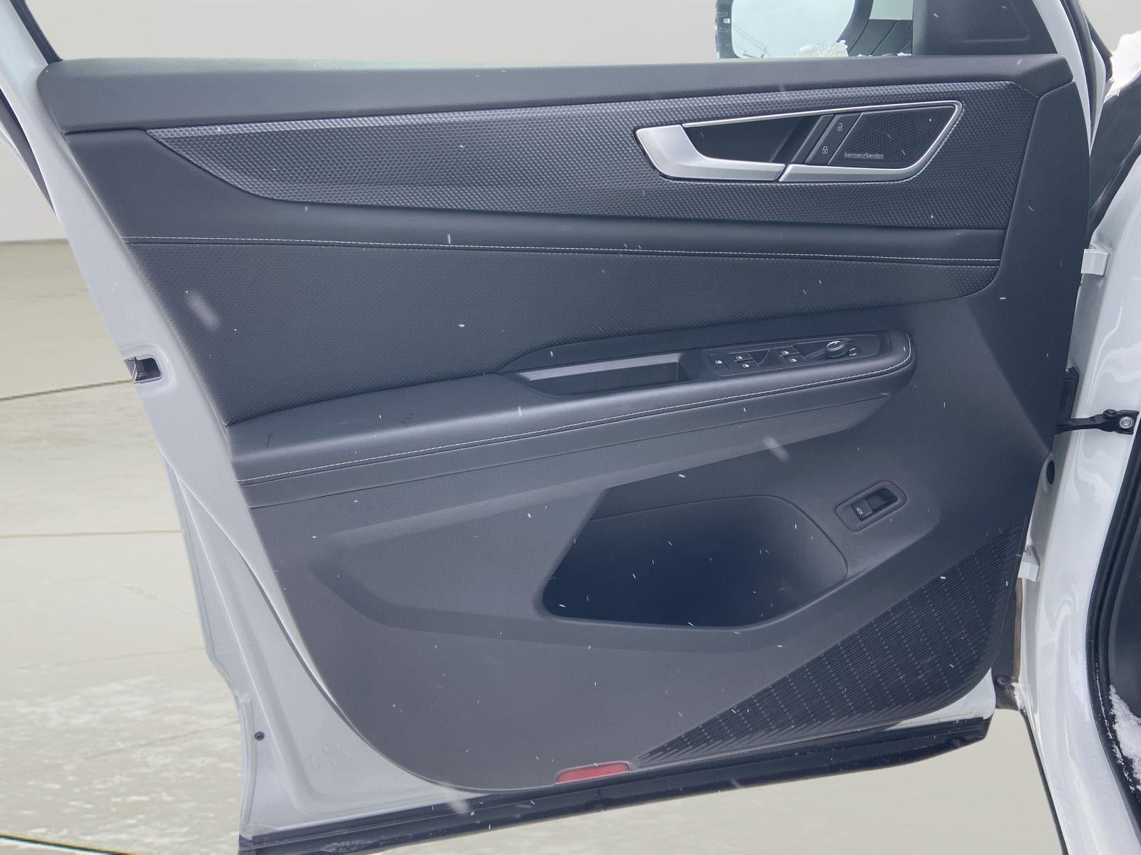 2024 Volkswagen Atlas Cross Sport 2.0T SEL Premium R-Line