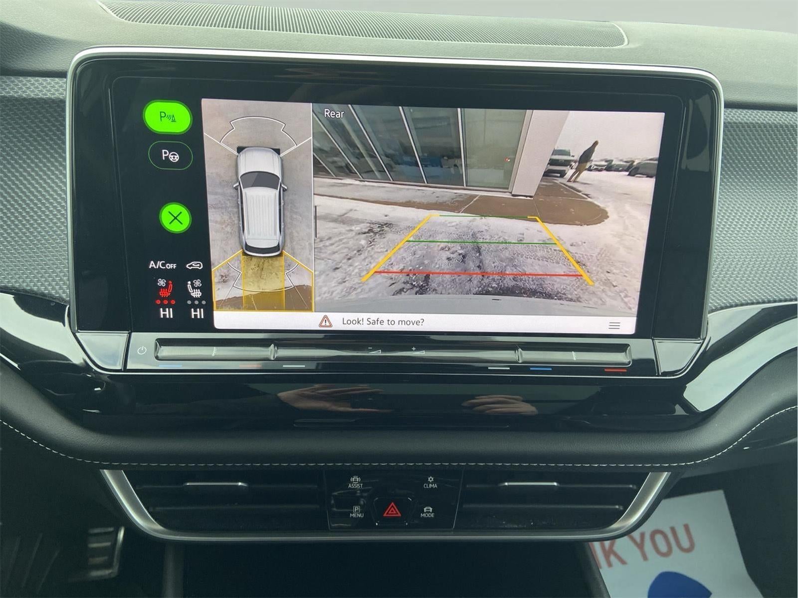 2024 Volkswagen Atlas Cross Sport 2.0T SEL Premium R-Line