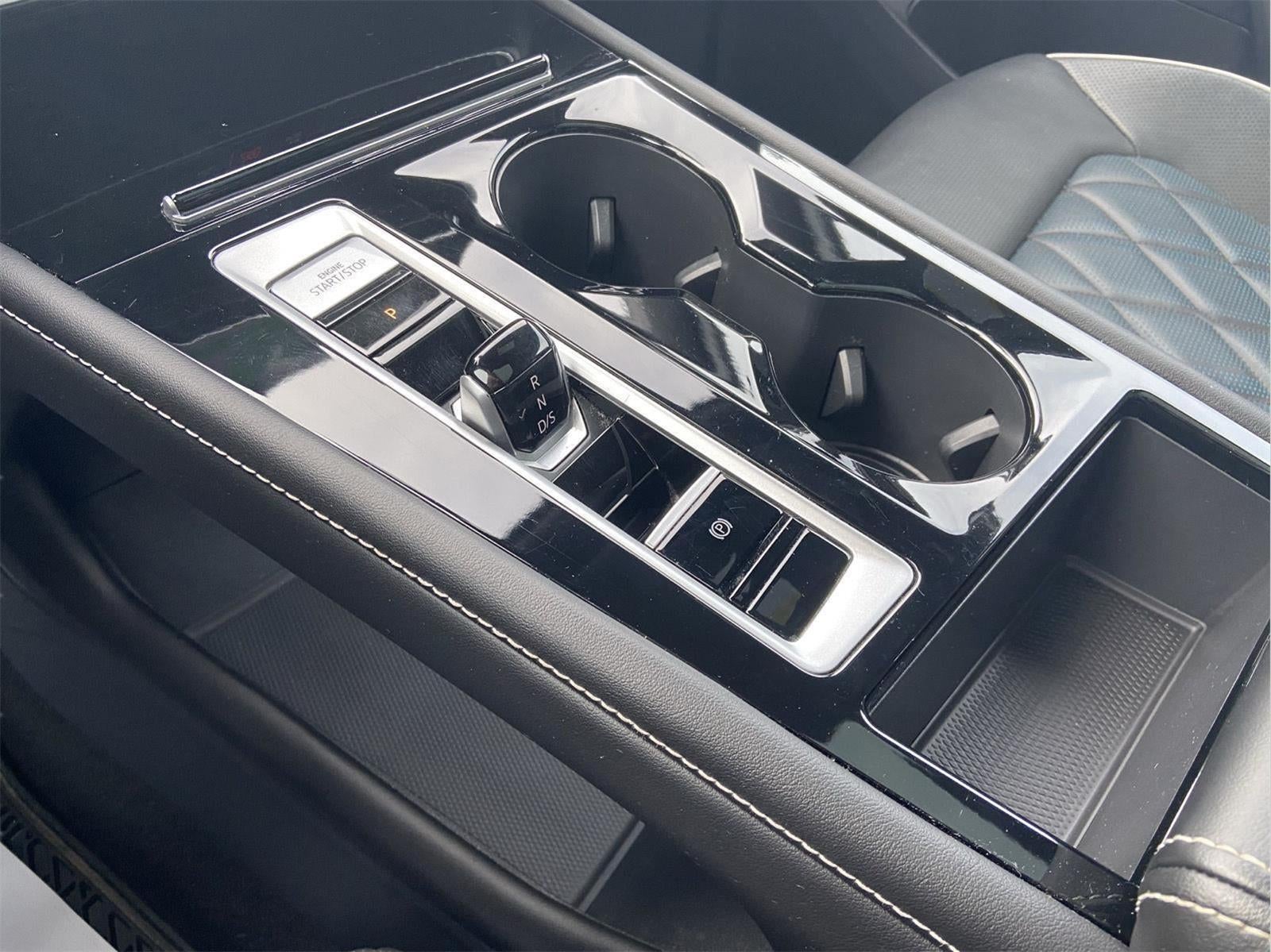 2024 Volkswagen Atlas Cross Sport 2.0T SEL Premium R-Line