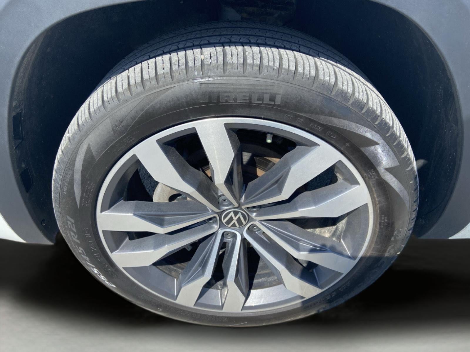 2022 Volkswagen Atlas Cross Sport 3.6L V6 SEL Premium R-Line