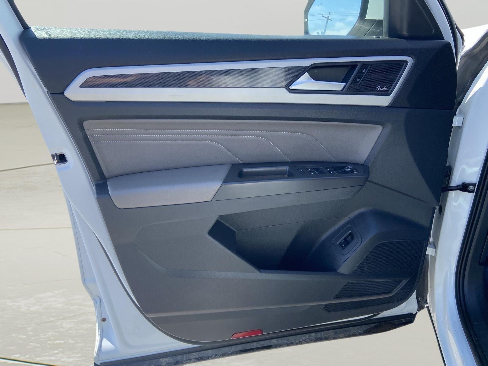 2022 Volkswagen Atlas Cross Sport 3.6L V6 SEL Premium R-Line