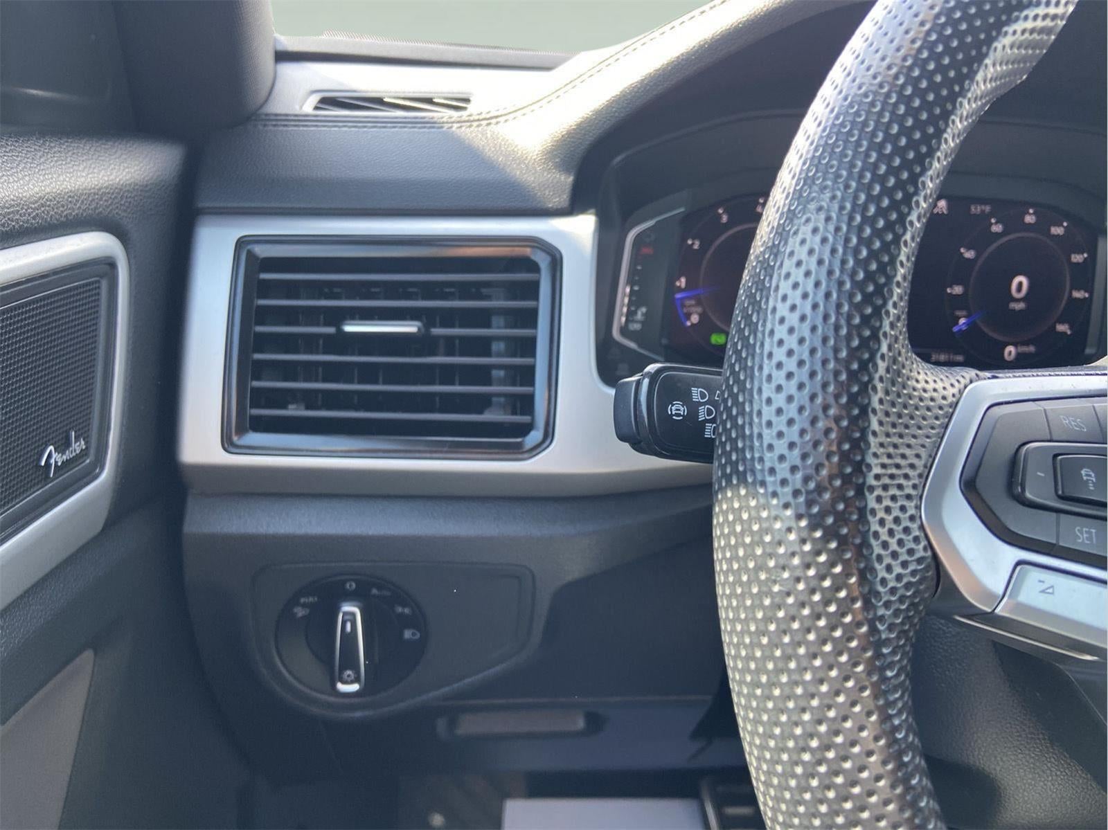 2022 Volkswagen Atlas Cross Sport 3.6L V6 SEL Premium R-Line