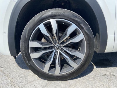 2022 Volkswagen Atlas Cross Sport 3.6L V6 SEL Premium R-Line