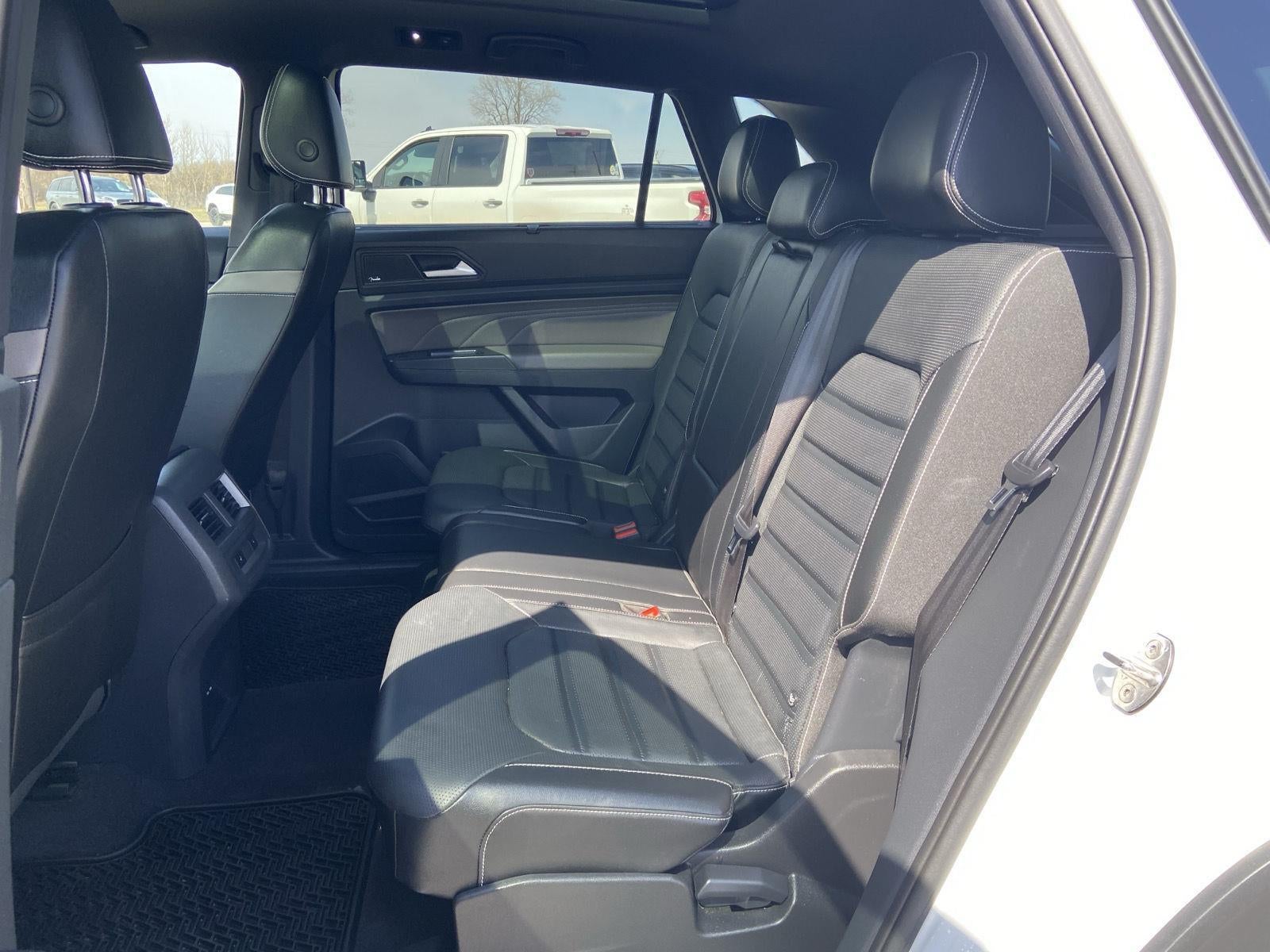 2022 Volkswagen Atlas Cross Sport 3.6L V6 SEL Premium R-Line