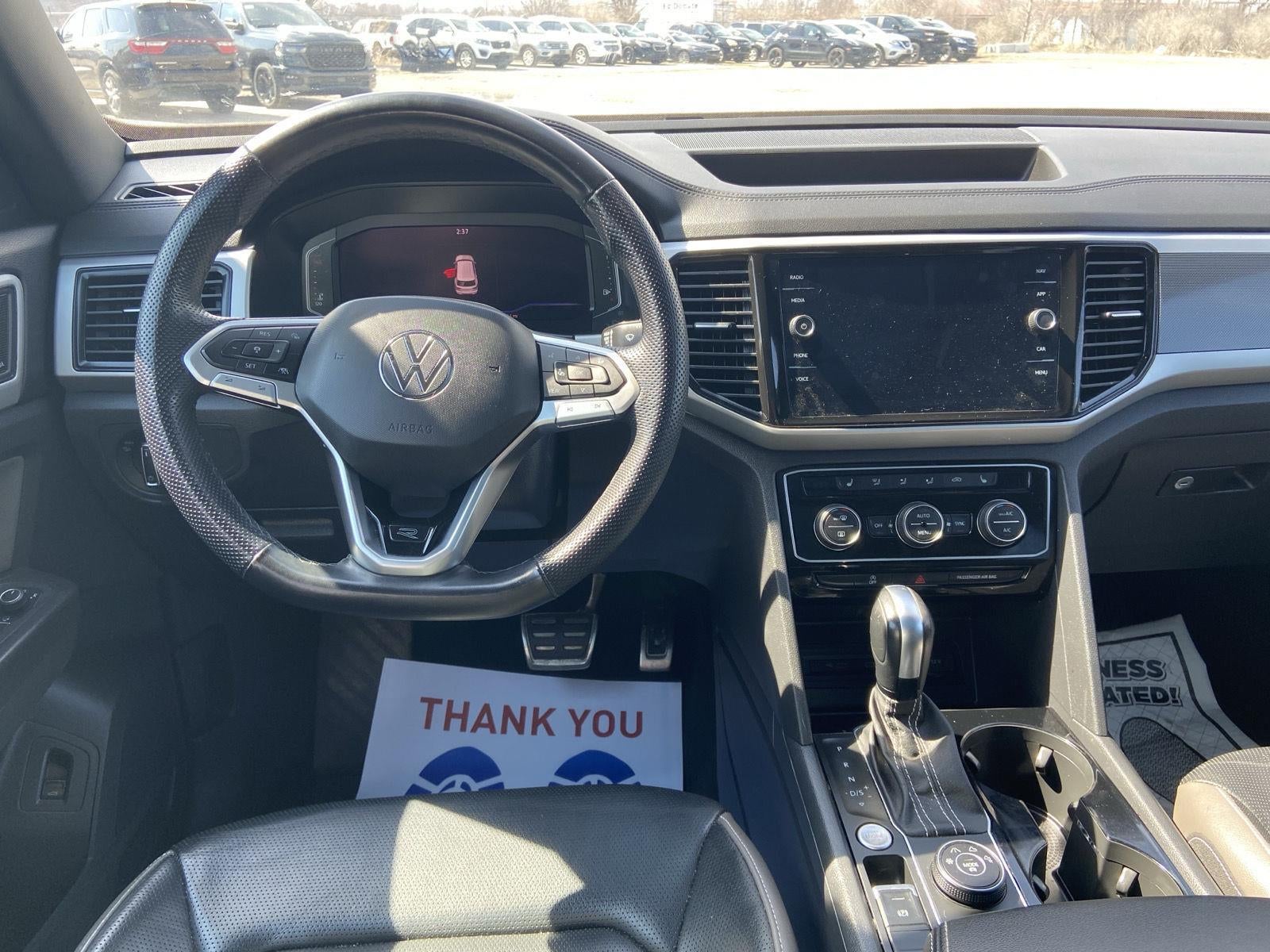 2022 Volkswagen Atlas Cross Sport 3.6L V6 SEL Premium R-Line