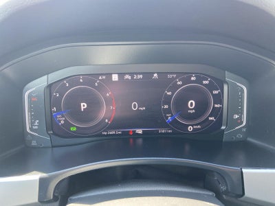 2022 Volkswagen Atlas Cross Sport 3.6L V6 SEL Premium R-Line