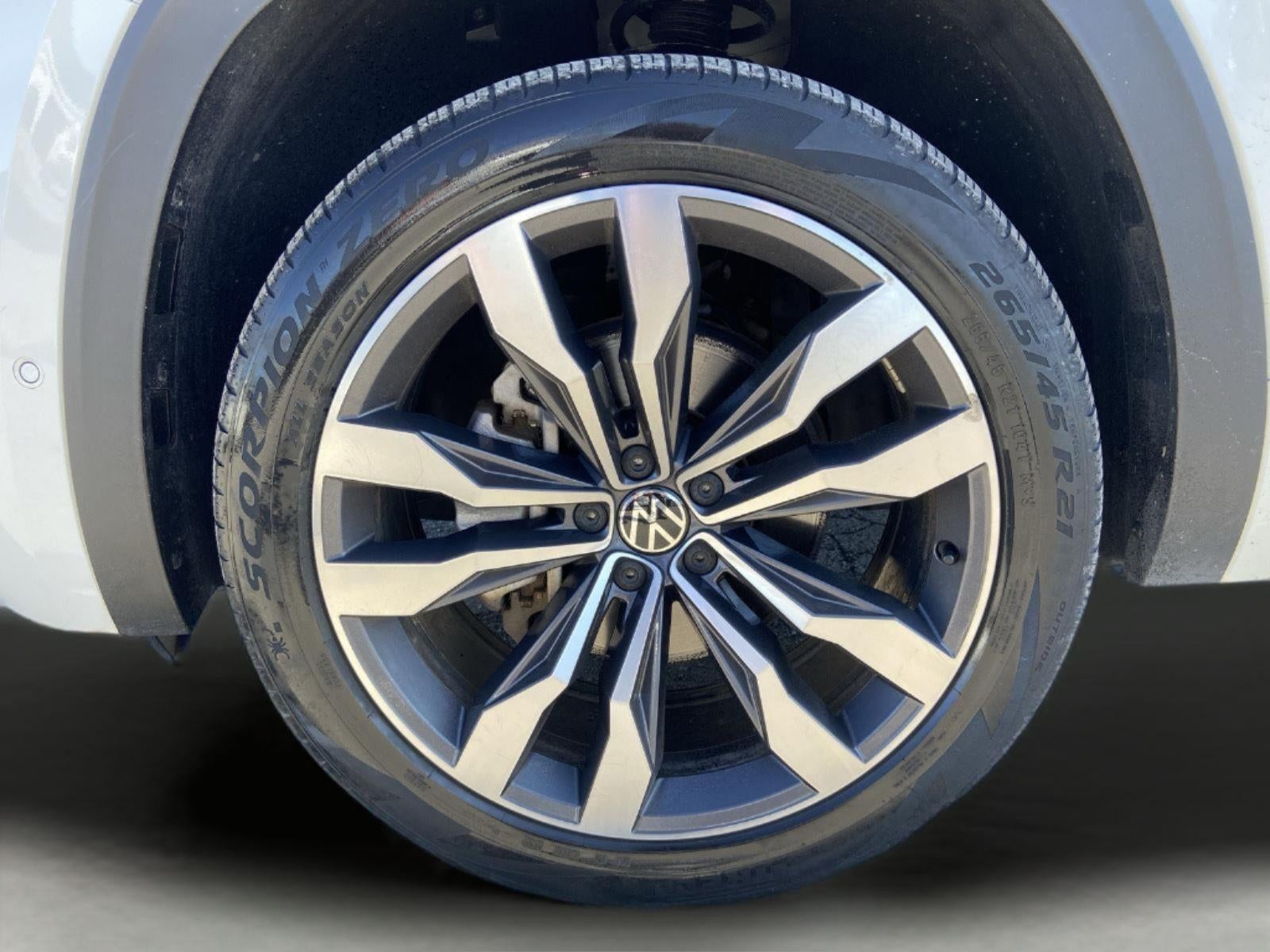 2023 Volkswagen Atlas 3.6L V6 SEL Premium R-Line
