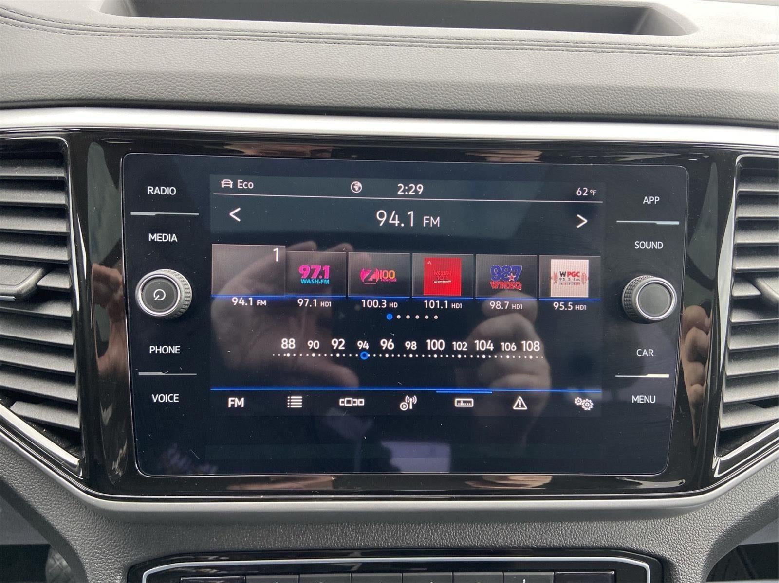 2023 Volkswagen Atlas 3.6L V6 SE w/Technology