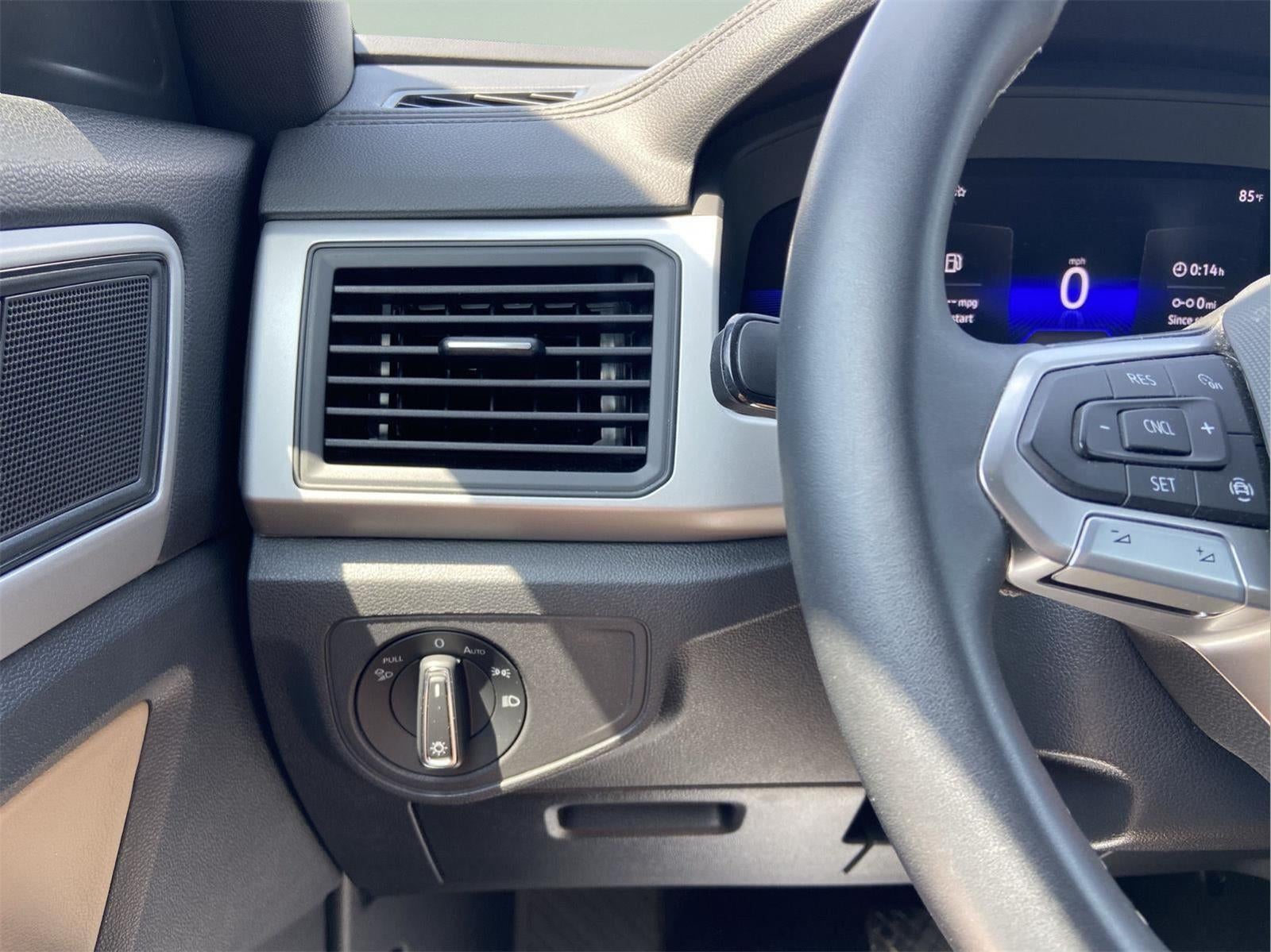 2023 Volkswagen Atlas Cross Sport 2.0T SE