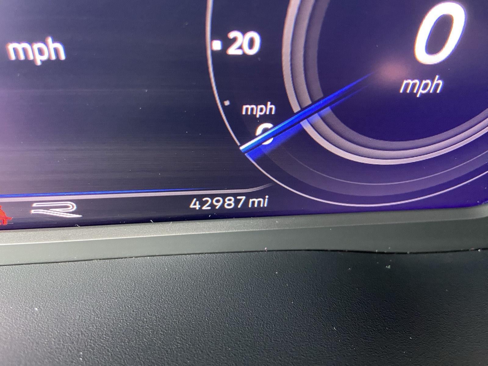 2022 Volkswagen Atlas Cross Sport 3.6L V6 SEL R-Line