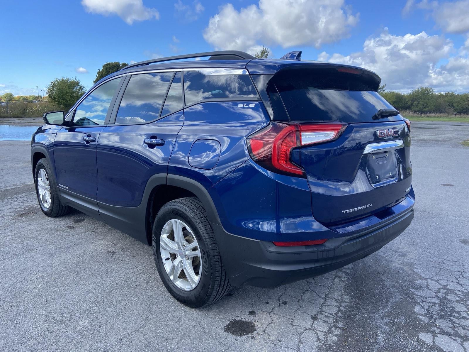 2022 GMC Terrain SLE