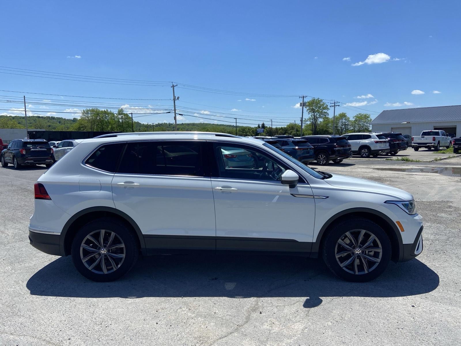 2022 Volkswagen Tiguan SE