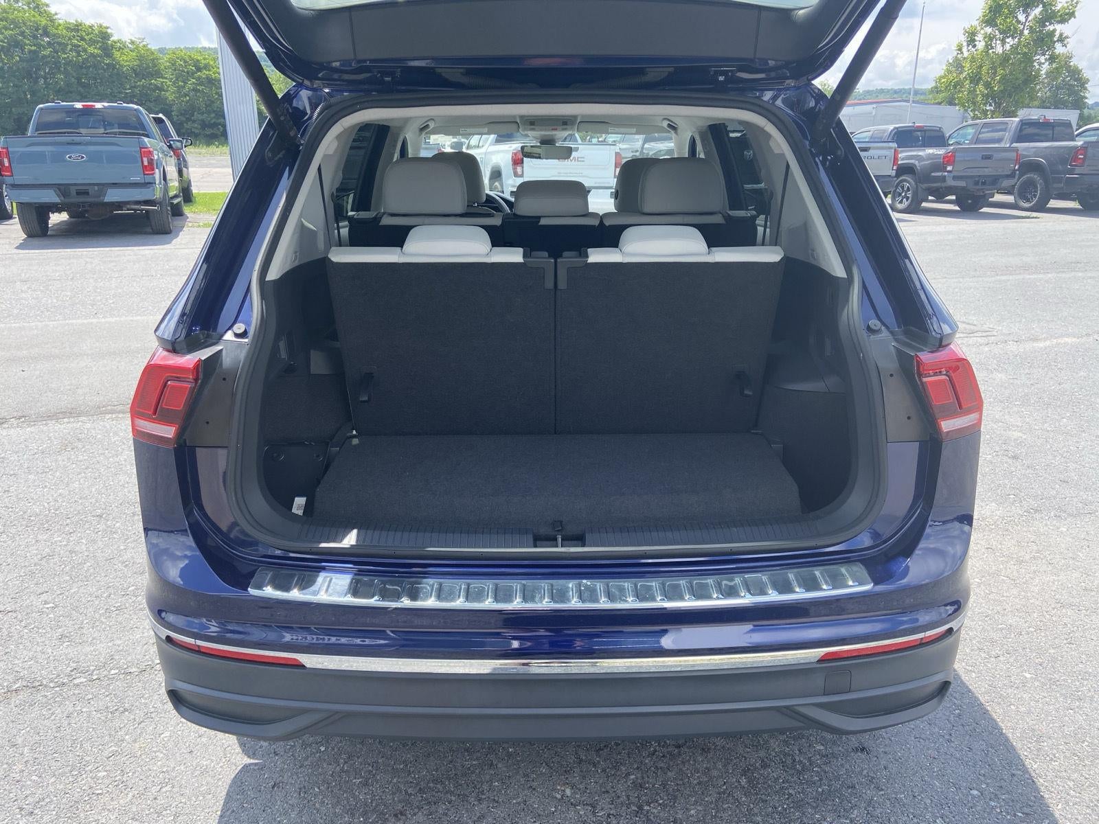 2024 Volkswagen Tiguan SE