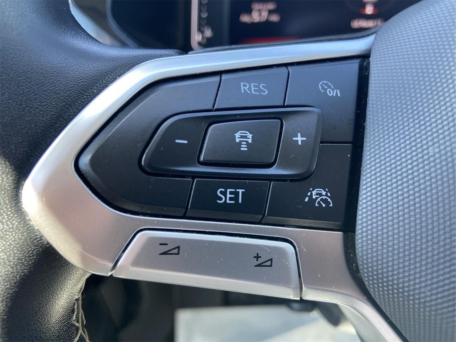 2024 Volkswagen Taos SEL