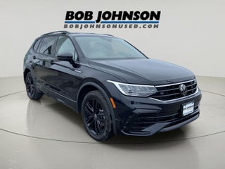 2022 Volkswagen Tiguan SE R-Line Black