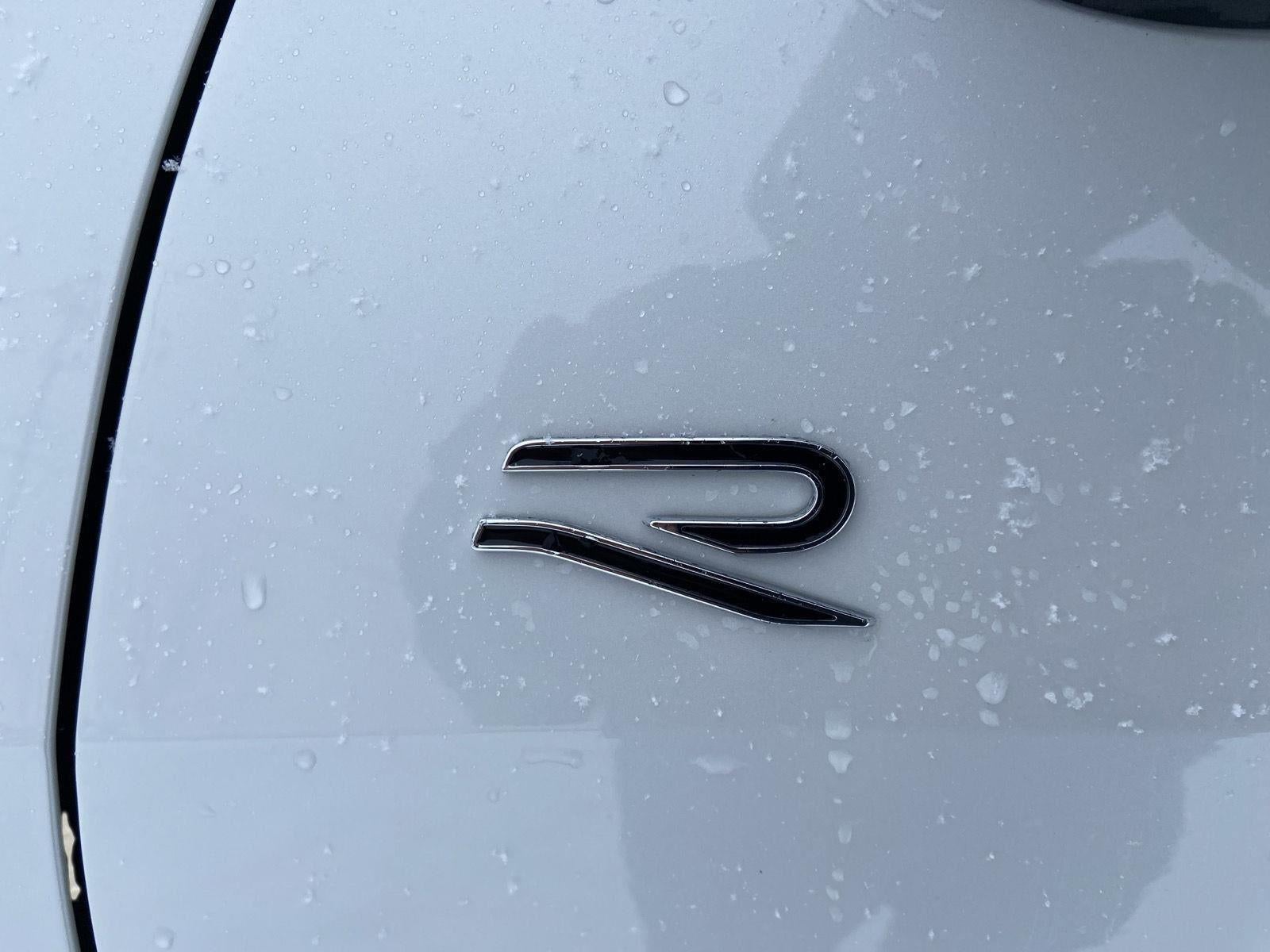 2025 Volkswagen Tiguan SE R-Line Black