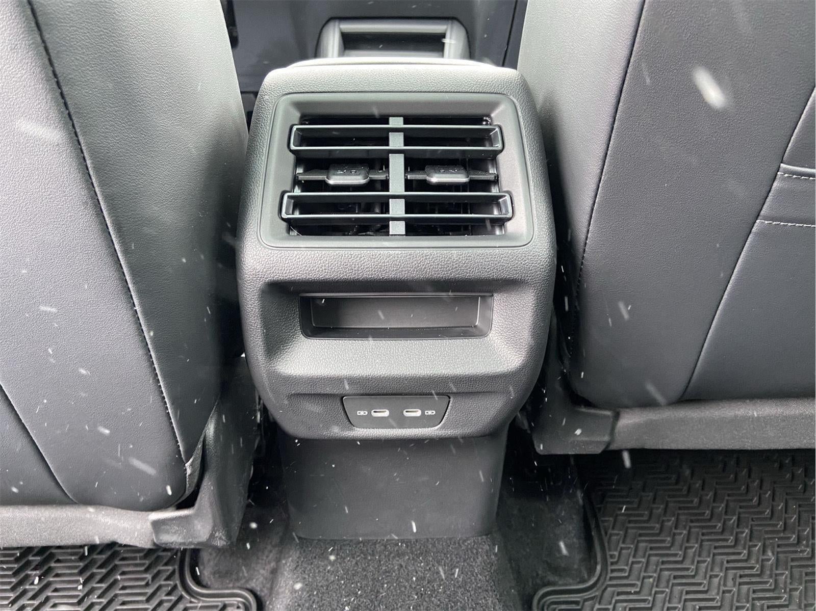 2025 Volkswagen Tiguan SE R-Line Black