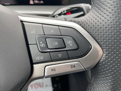 2025 Volkswagen Tiguan SE R-Line Black