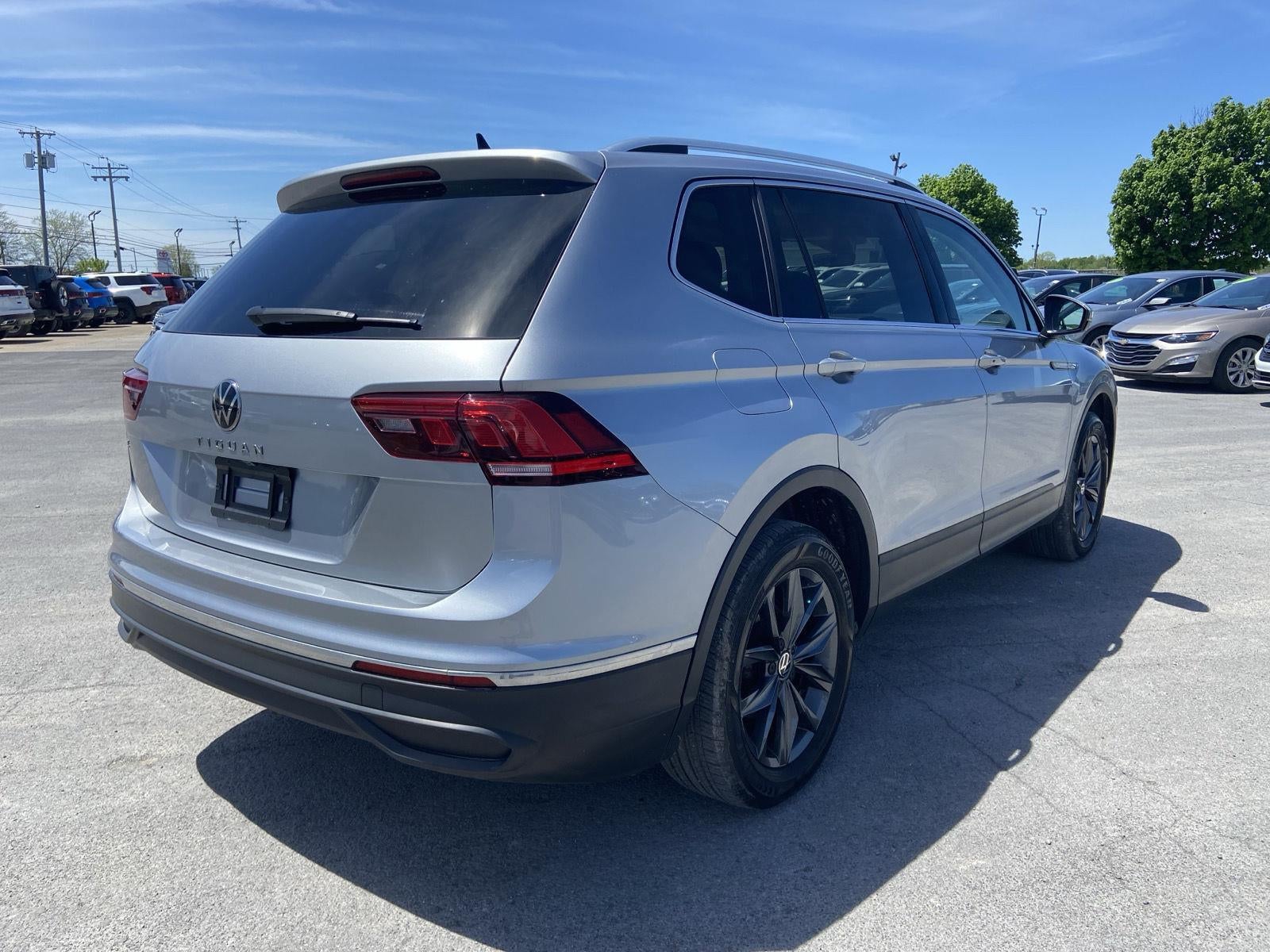 2023 Volkswagen Tiguan SE
