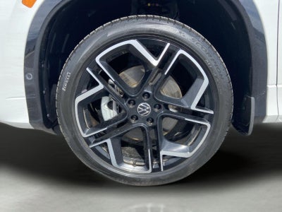 2026 Volkswagen Tiguan SEL R-Line Turbo