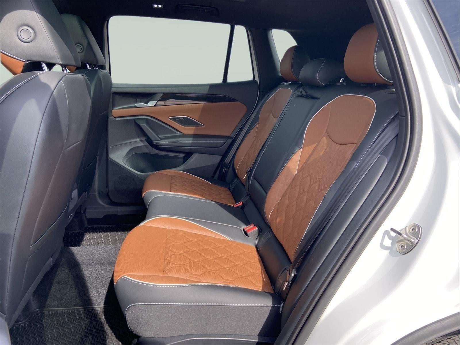 2026 Volkswagen Tiguan SEL R-Line Turbo