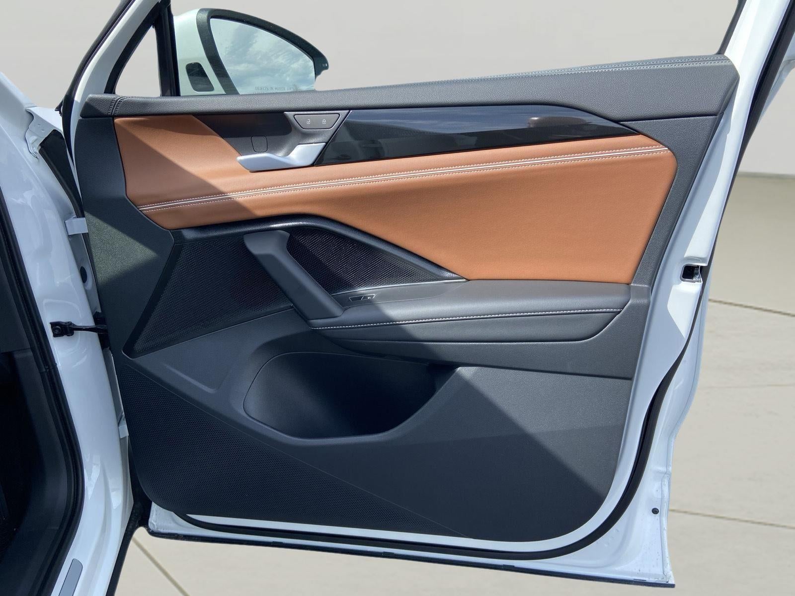 2026 Volkswagen Tiguan SEL R-Line Turbo