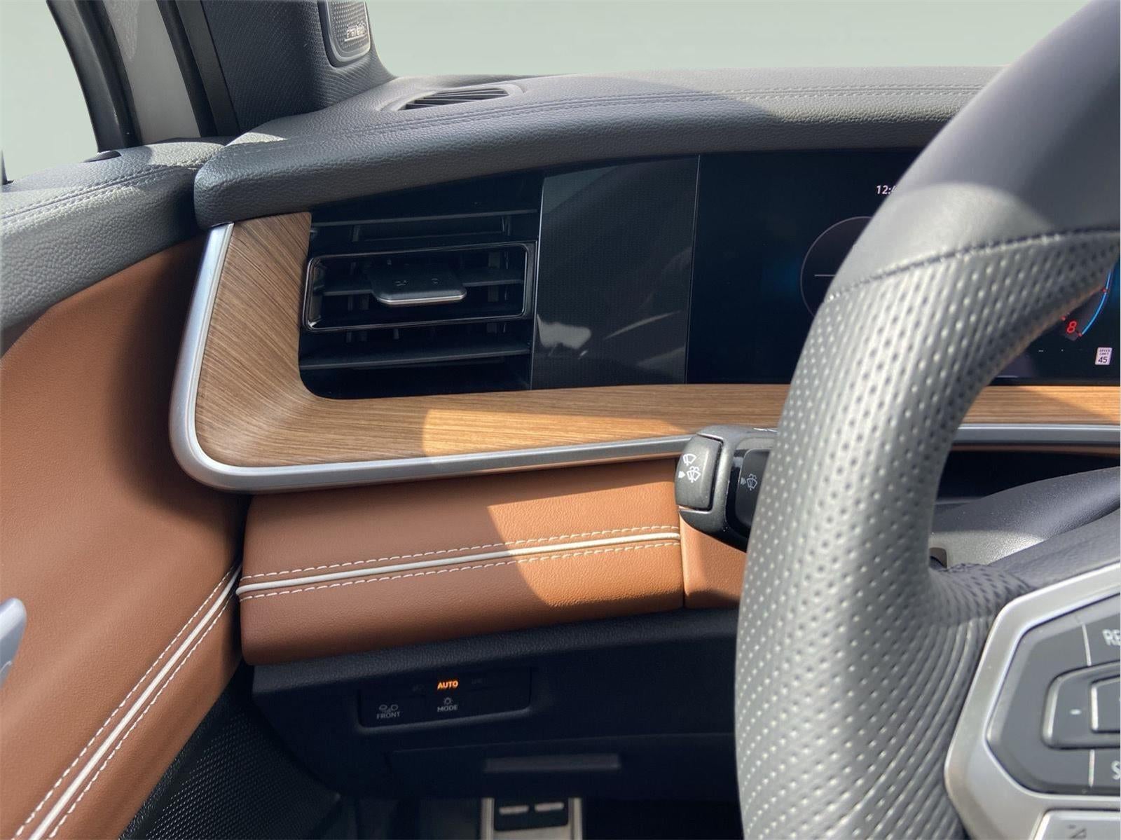 2026 Volkswagen Tiguan SEL R-Line Turbo