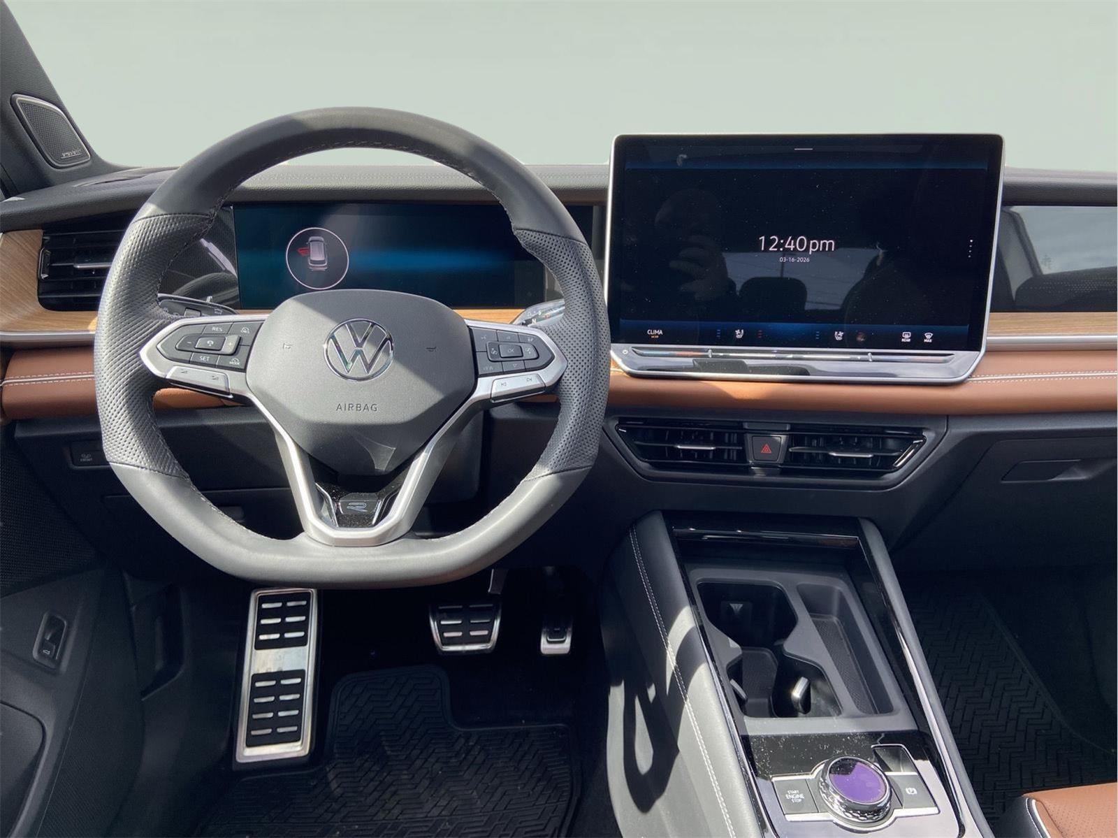 2026 Volkswagen Tiguan SEL R-Line Turbo