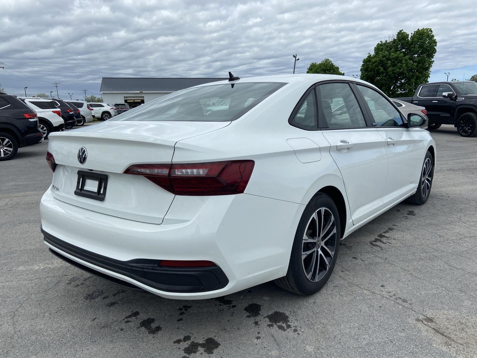 2023 Volkswagen Jetta Sport
