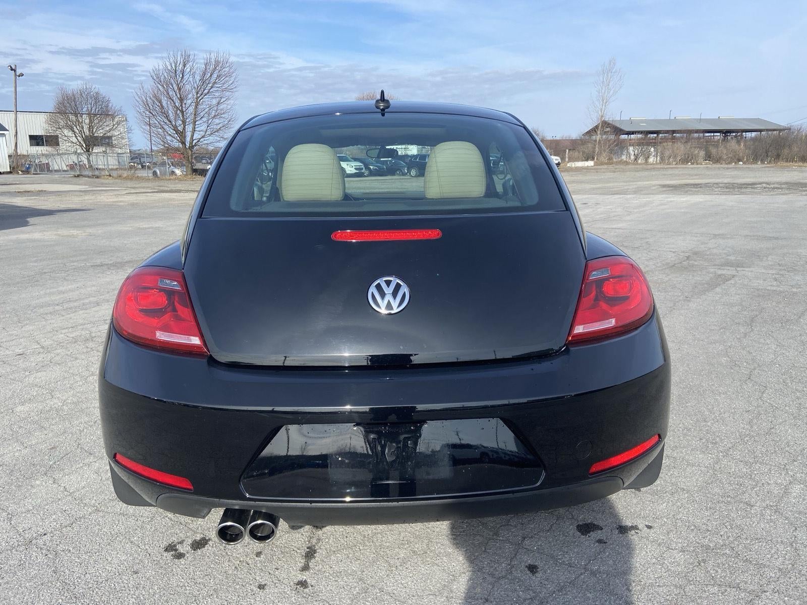 2013 Volkswagen Beetle 2.5L w/Sun