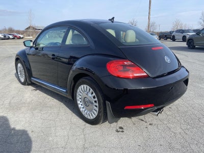 2013 Volkswagen Beetle 2.5L w/Sun