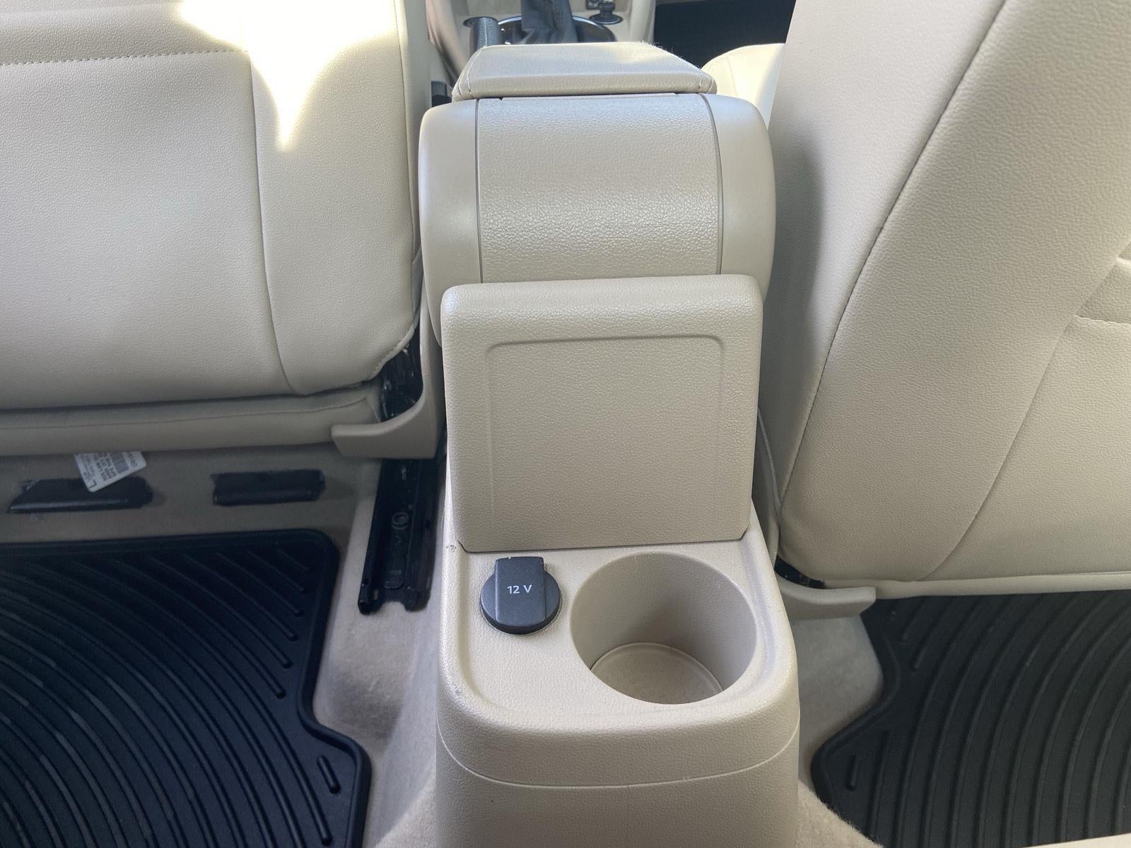 2013 Volkswagen Beetle 2.5L w/Sun