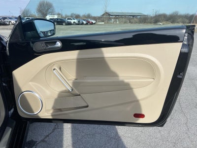 2013 Volkswagen Beetle 2.5L w/Sun