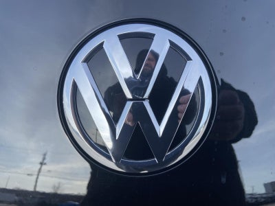 2013 Volkswagen Beetle 2.5L w/Sun