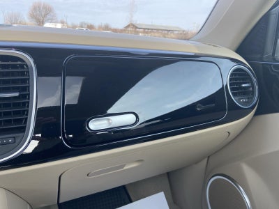 2013 Volkswagen Beetle 2.5L w/Sun