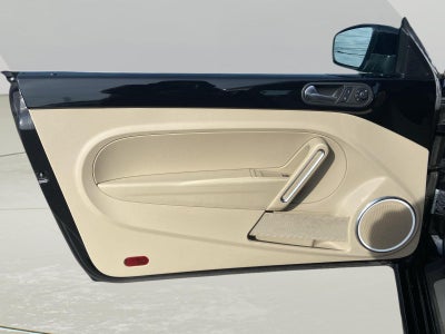 2013 Volkswagen Beetle 2.5L w/Sun