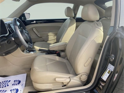 2013 Volkswagen Beetle 2.5L w/Sun